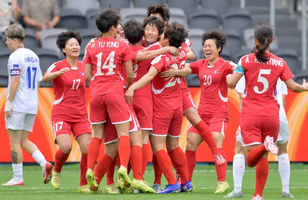 爱游戏体育登录入口-3-0！2-0！女足亚洲杯形势逆转：朝鲜升第一，中国队卫冕悬了